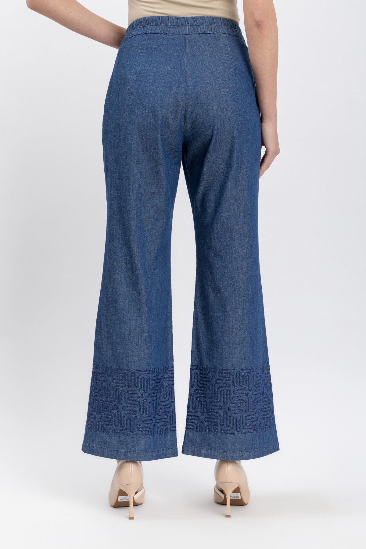 jeans pants