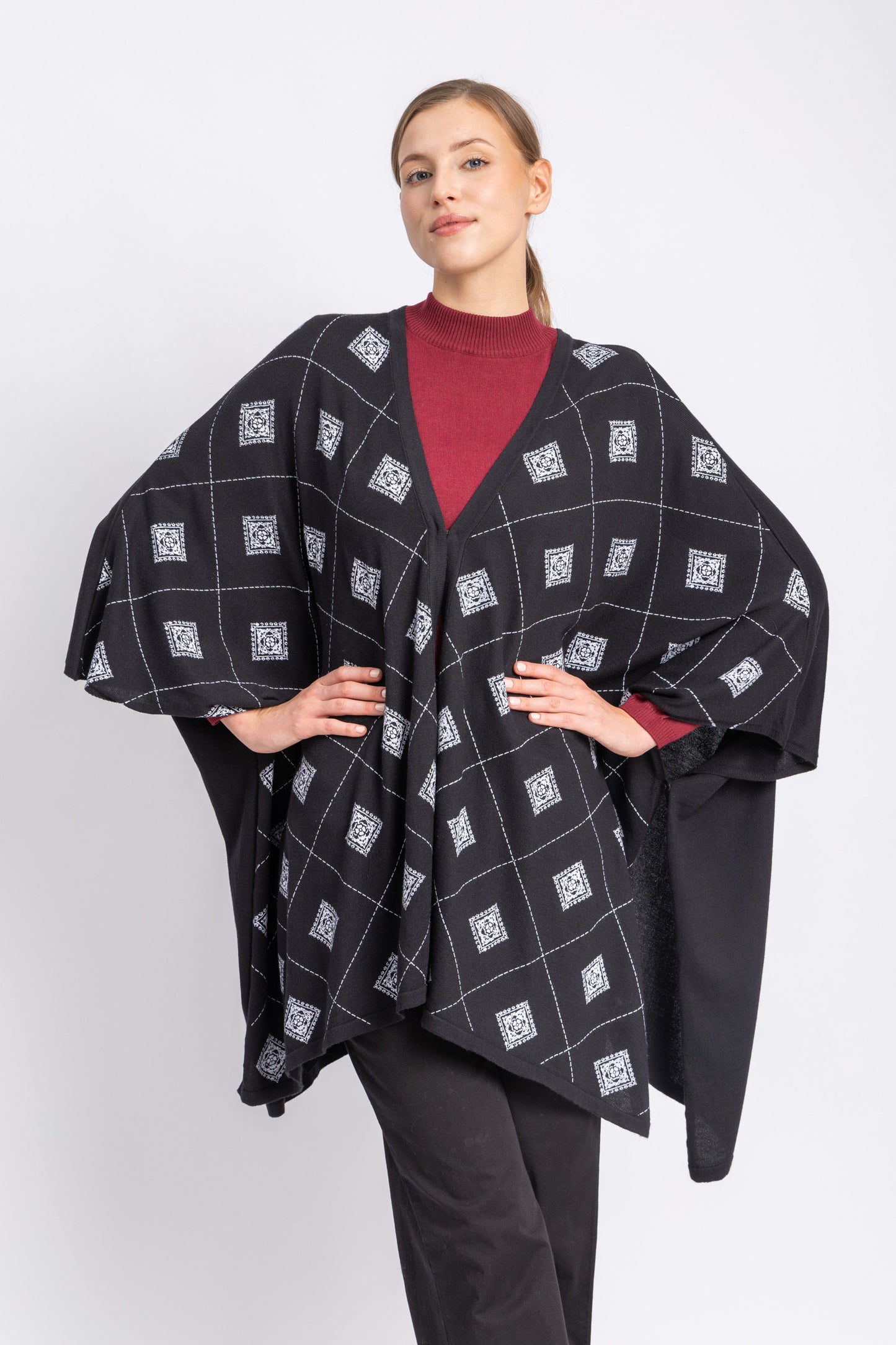 one size knitwear poncho
