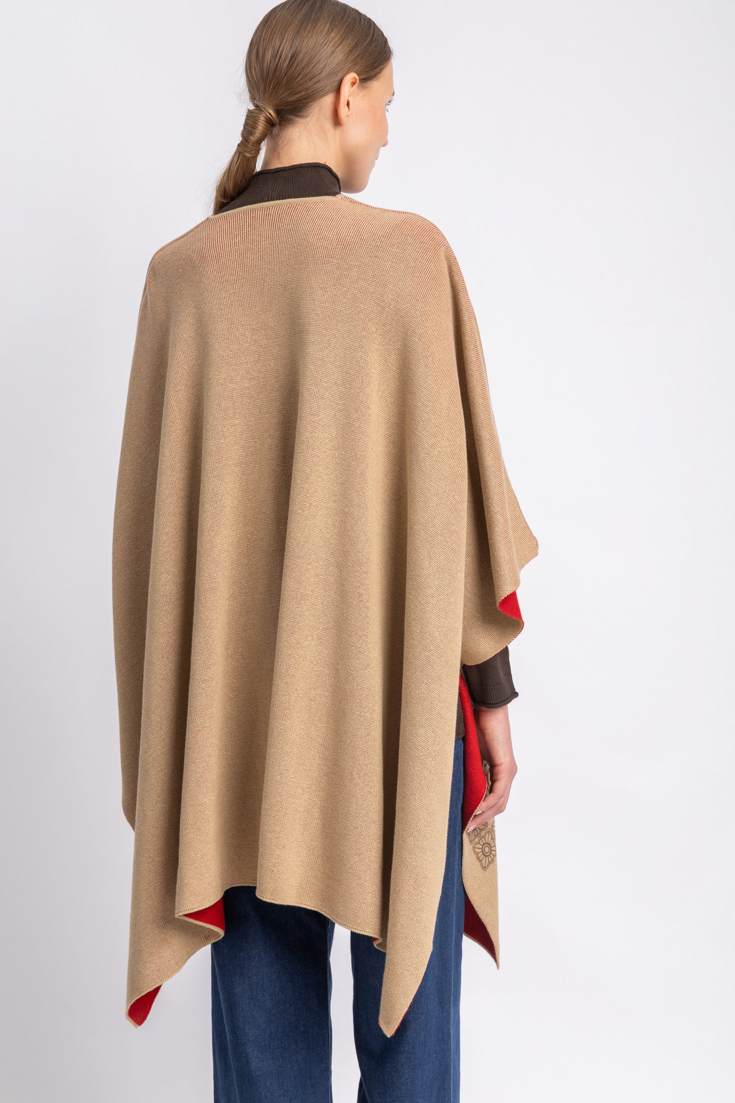 one size knitwear poncho