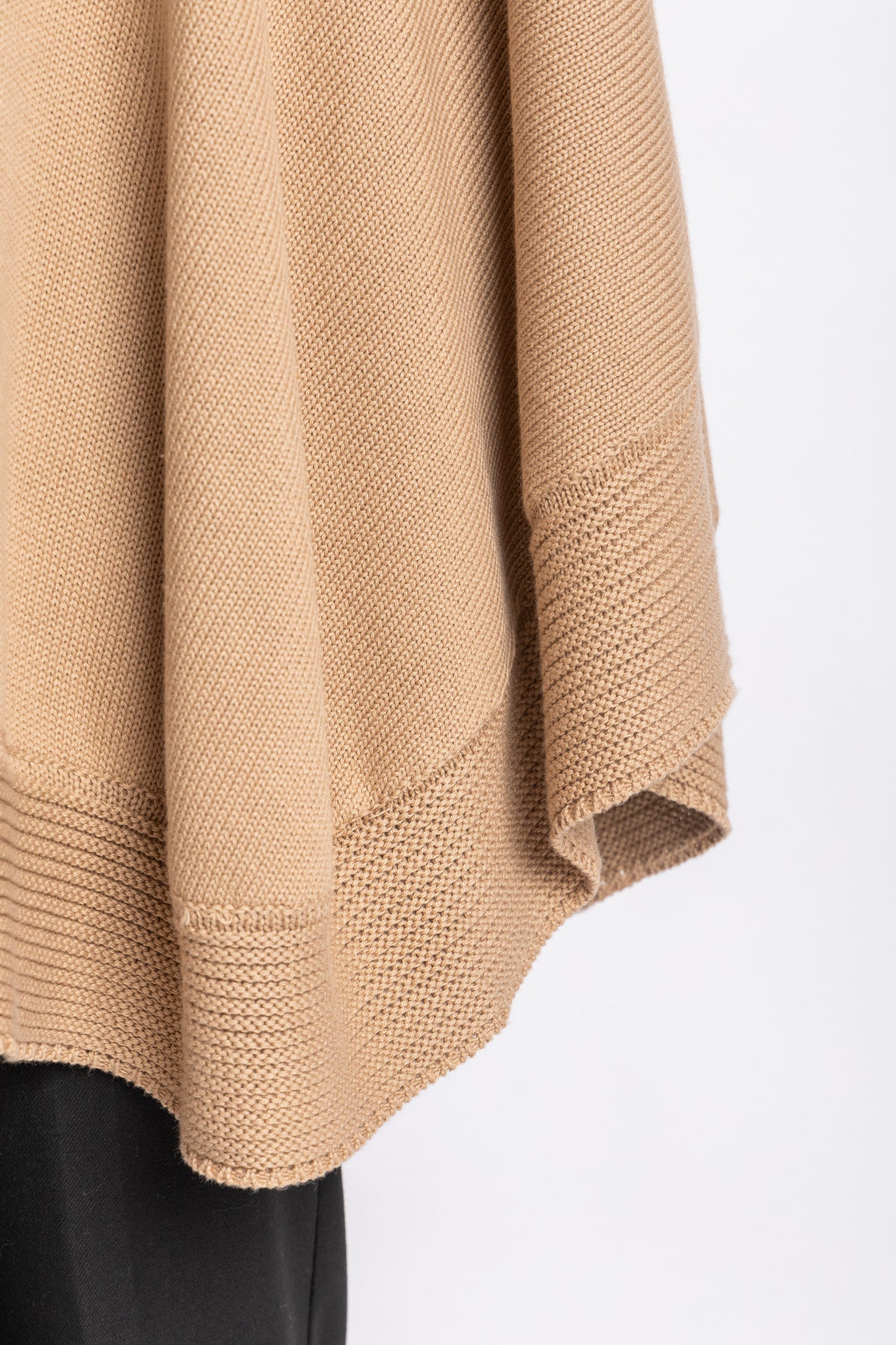 one size knitwear poncho