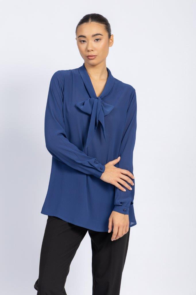 BASIC EVERYDAY SILKY CRINKELD CREPE CHIFFON BLOUSE WITH A BOW COLLAR