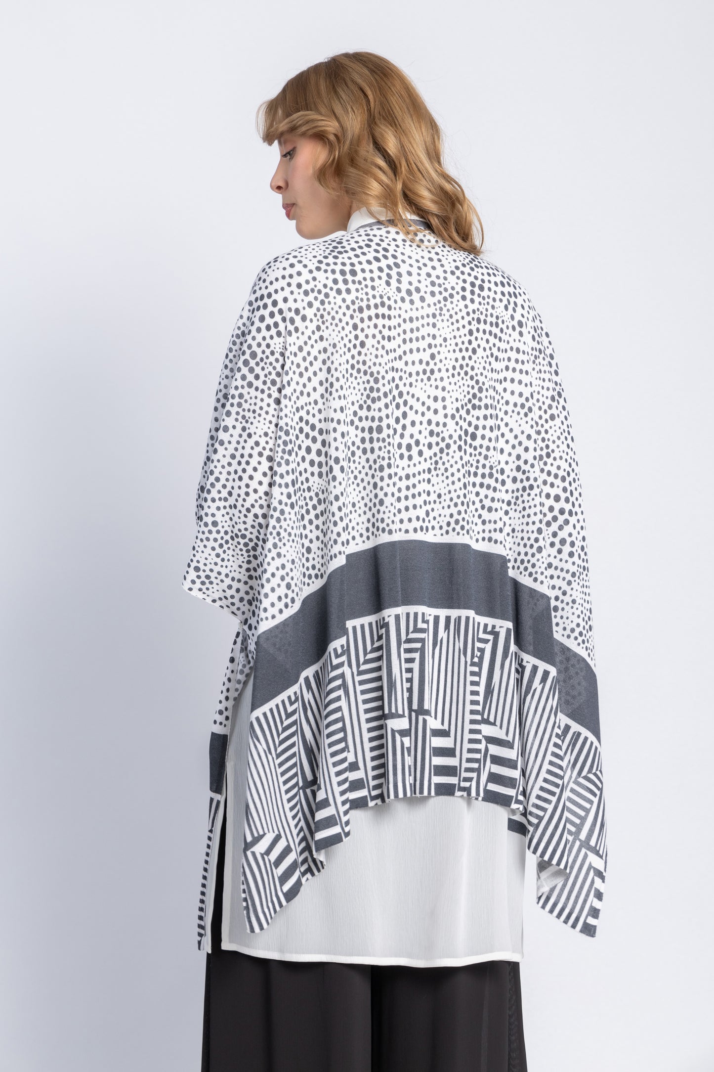 one size knitwear poncho