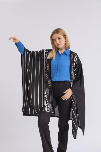 ONE SIZE KNITWEAR PONCHO