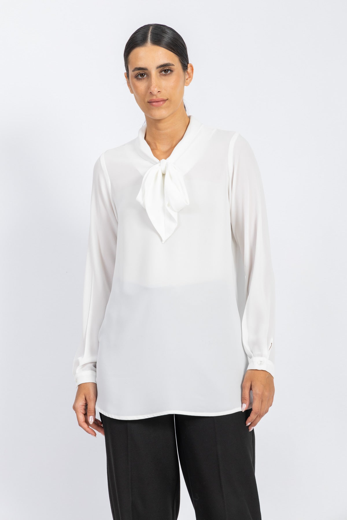 BASIC EVERYDAY SILKY CREPE CHIFFON BLOUSE WITH A BOW COLLAR