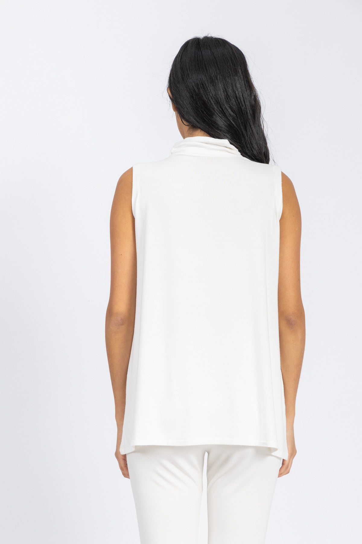 Off-White Top with pleated half-neck