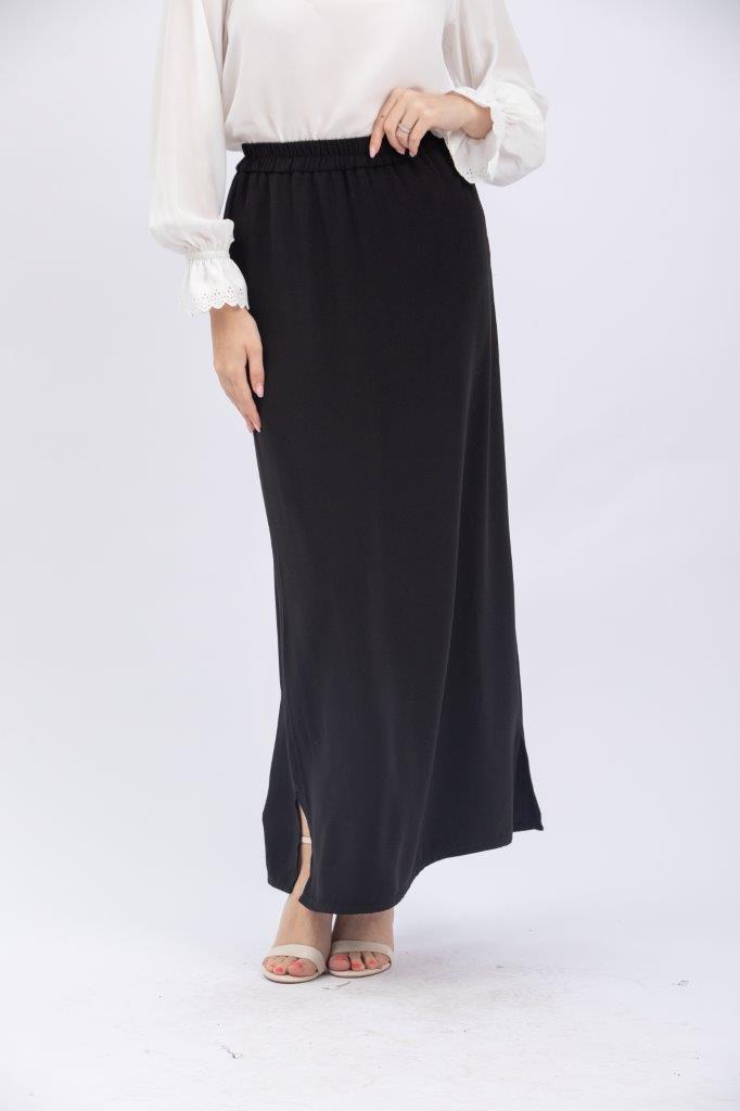 Basic straight cut crepe skirt